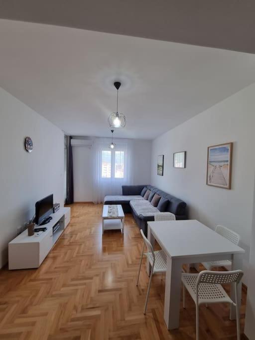 Apartment Mina Budva