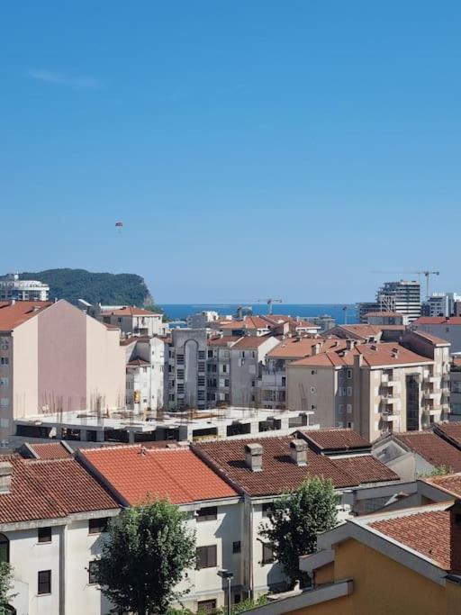 Mina * Budva